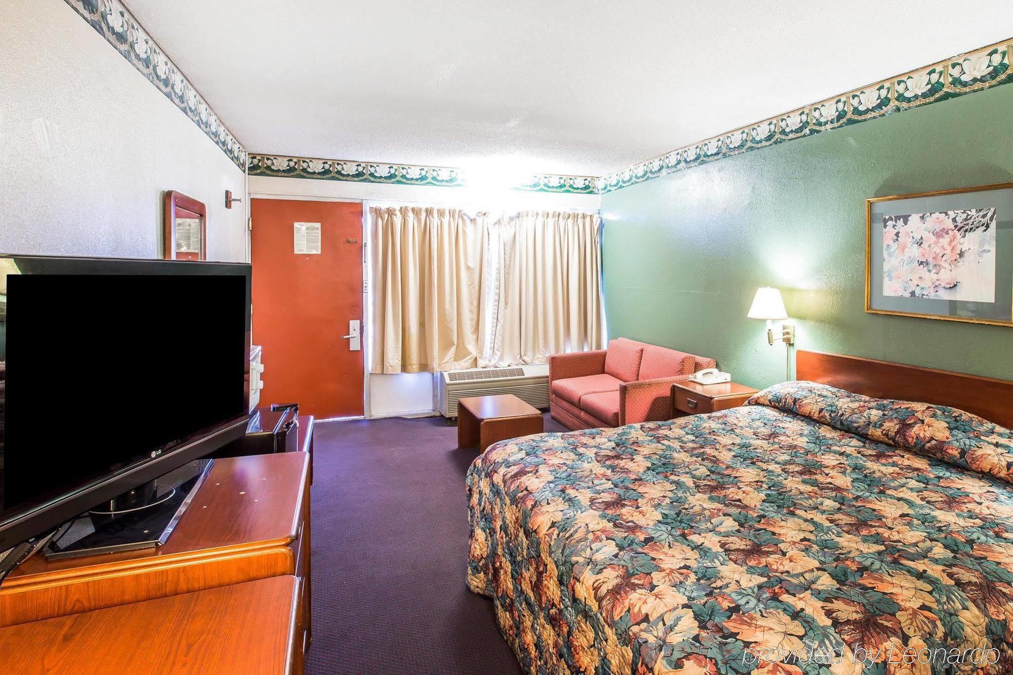 Relax Inn Milledgeville Esterno foto