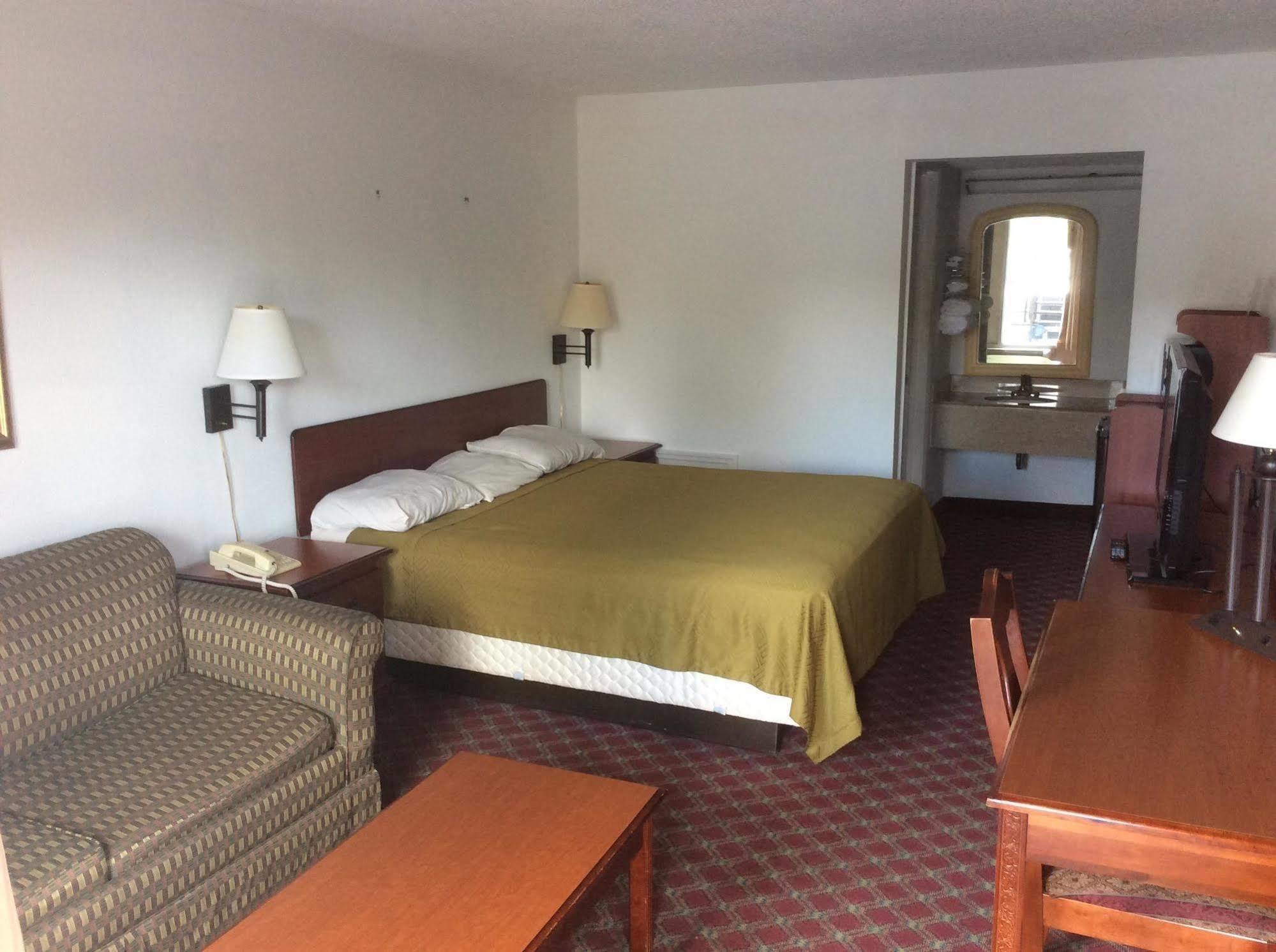 Relax Inn Milledgeville Esterno foto